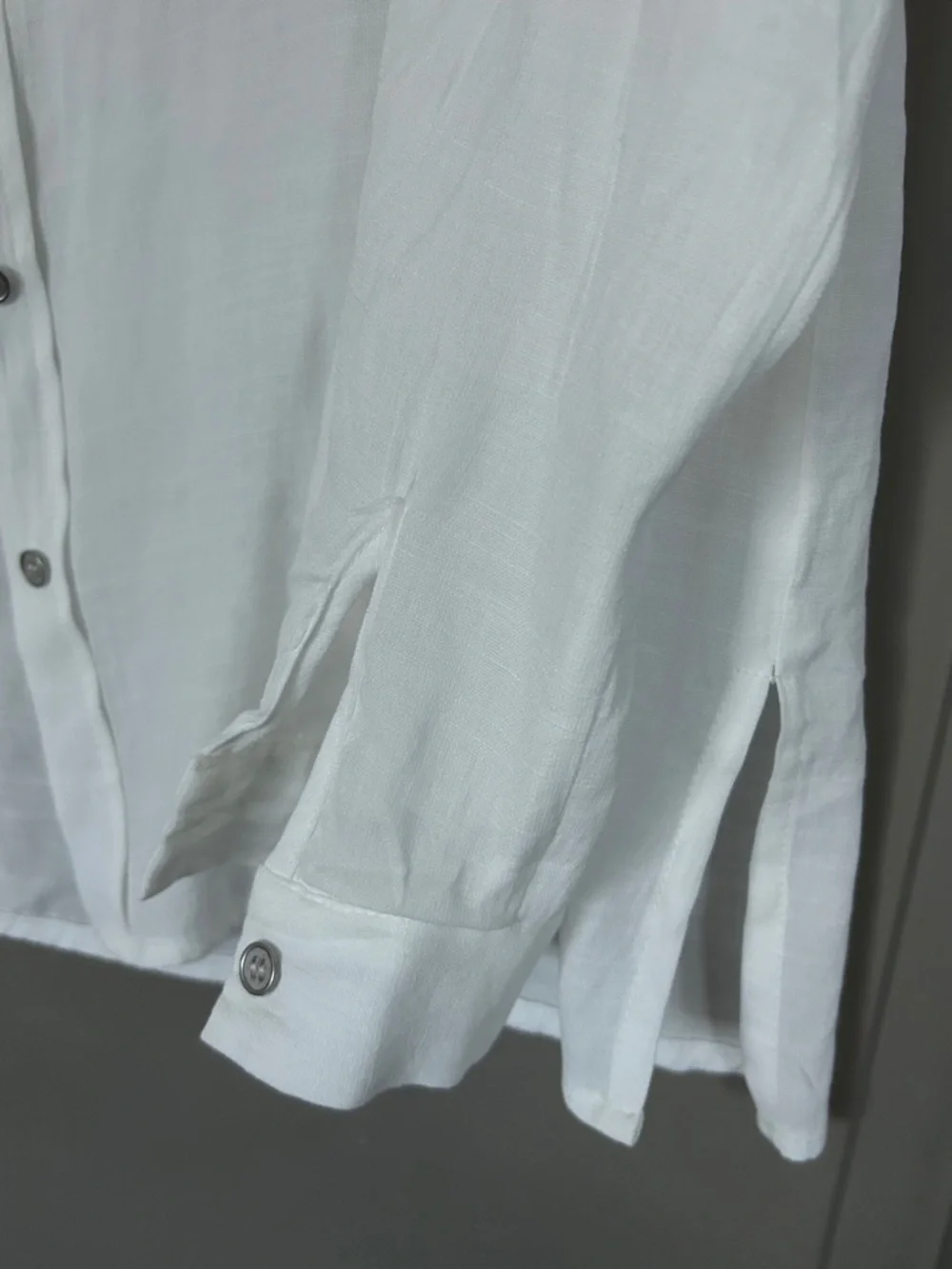 Love Tree White Lightweight Button-Up Shirt - Picture 5 of 11